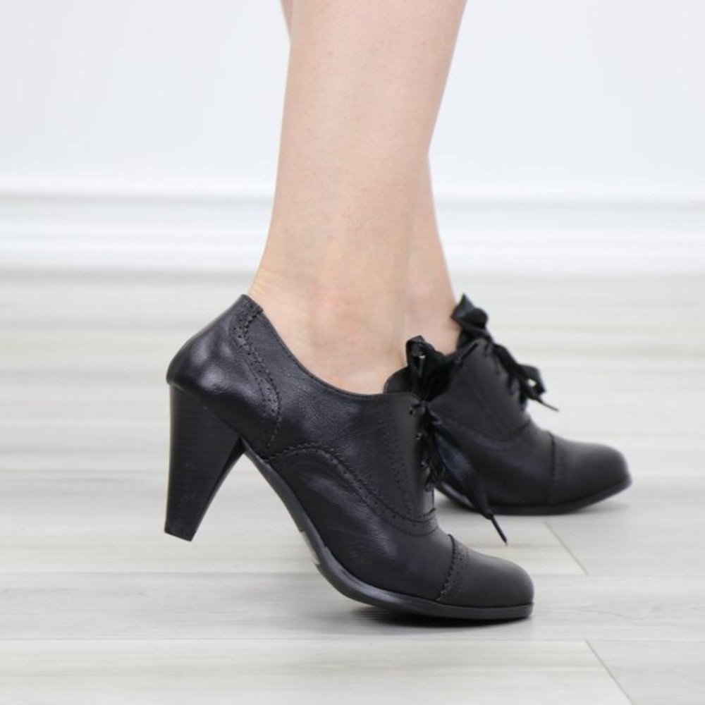 Laced-Up Low Cut Ankle Boots Women's Heeled Oxford - Picture 9 of 15